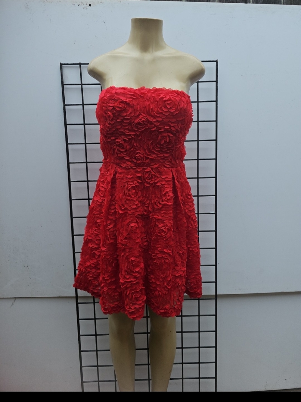 Point Zero Red Strapless Rosette Cocktail Dress